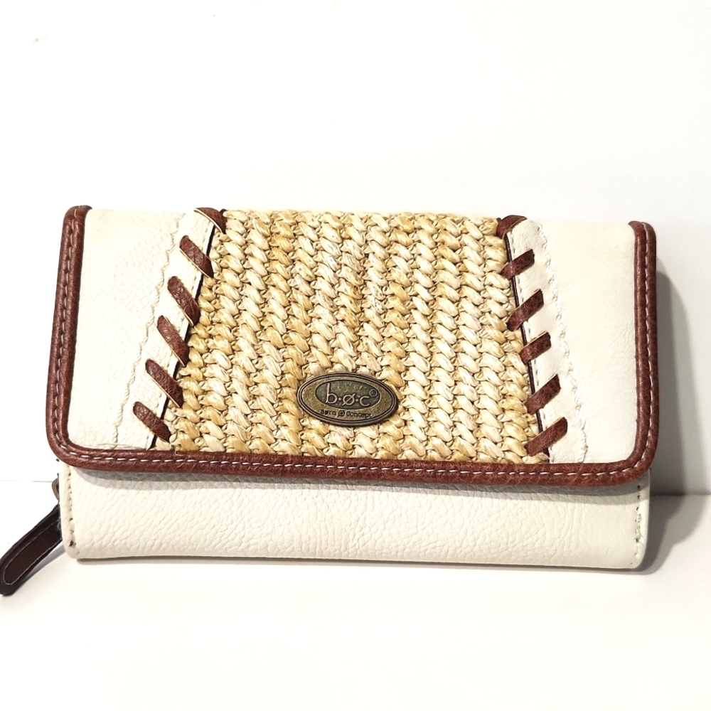 B.O.C.  Born Concepts Multiple Compartment Wallet